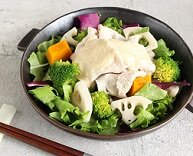 みそヨーグルトドレッシングの豚しゃぶサラダ